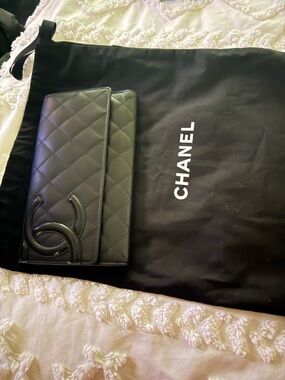 CHANEL Pink and Black Quilted CC Interior Wallet